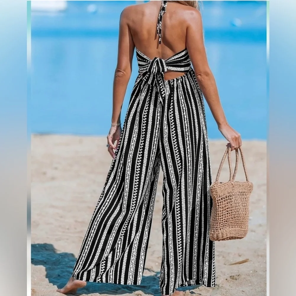 Cupshe Halter Jumpsuit Black and White Small NWT - Picture 2 of 2